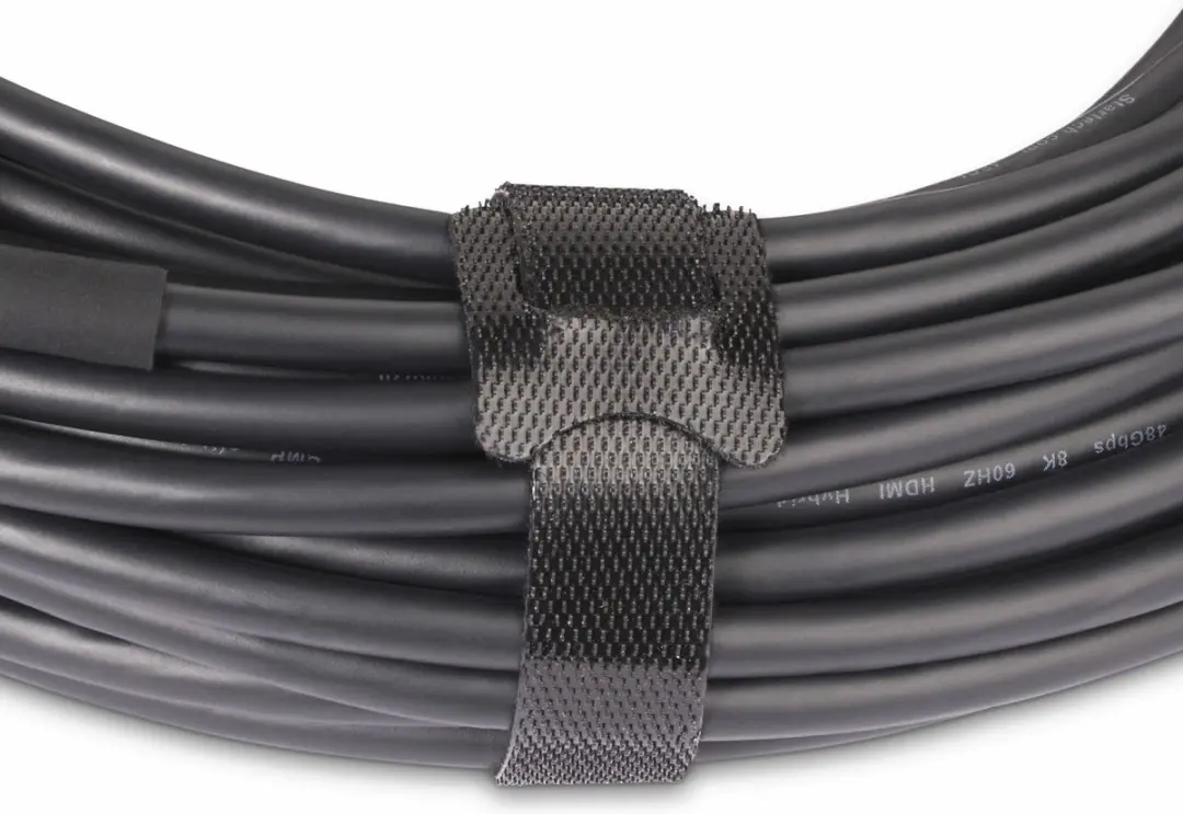 Startech 9,1m Hybride HDMI 2.1 Kabel 8K-A-30F-HDMI-CABLE - 48Gbps - Zwart/Zilver