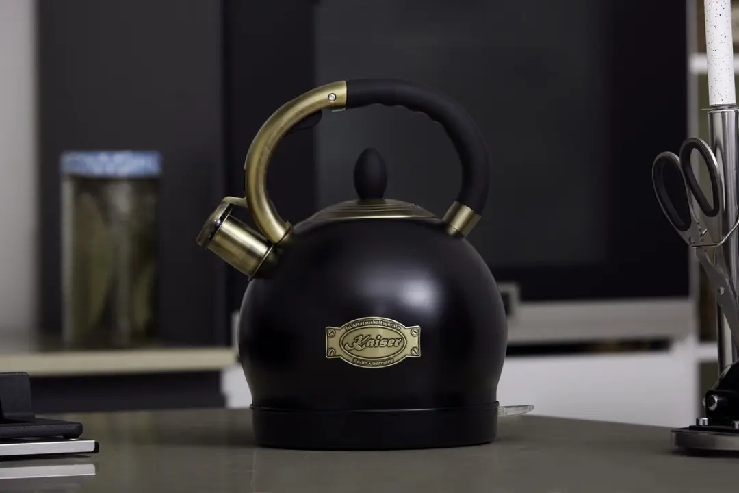 Kaiser Empire WK 2000 Em Waterkoker 2L - 1800W - Goud/Zwart