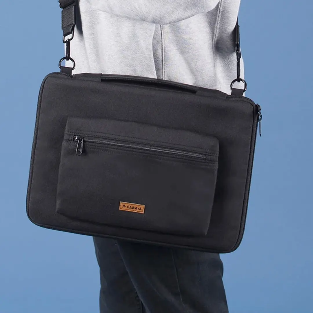 Cabaïa Laptopcase Financial District 13 Zwart