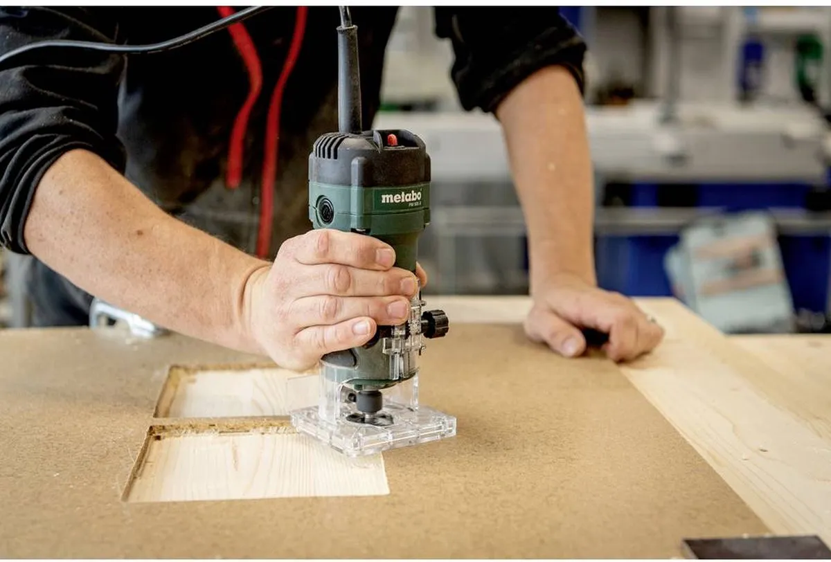 Metabo FM 500-6 Affleureuse 500W - Ø6mm - Groen/Zwart