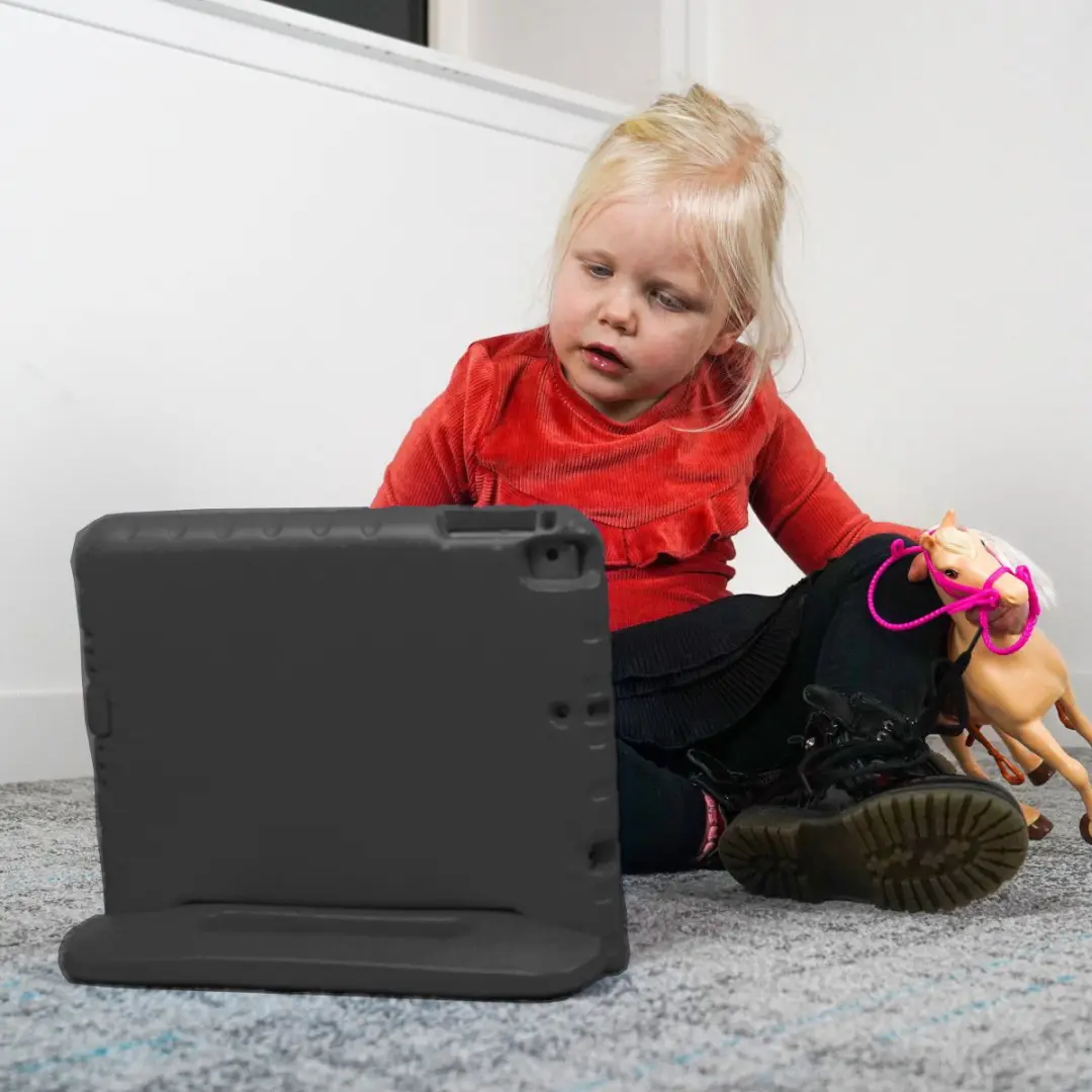 Selected Kinder Tablethoes Zwart - Samsung Galaxy Tab S7/S8