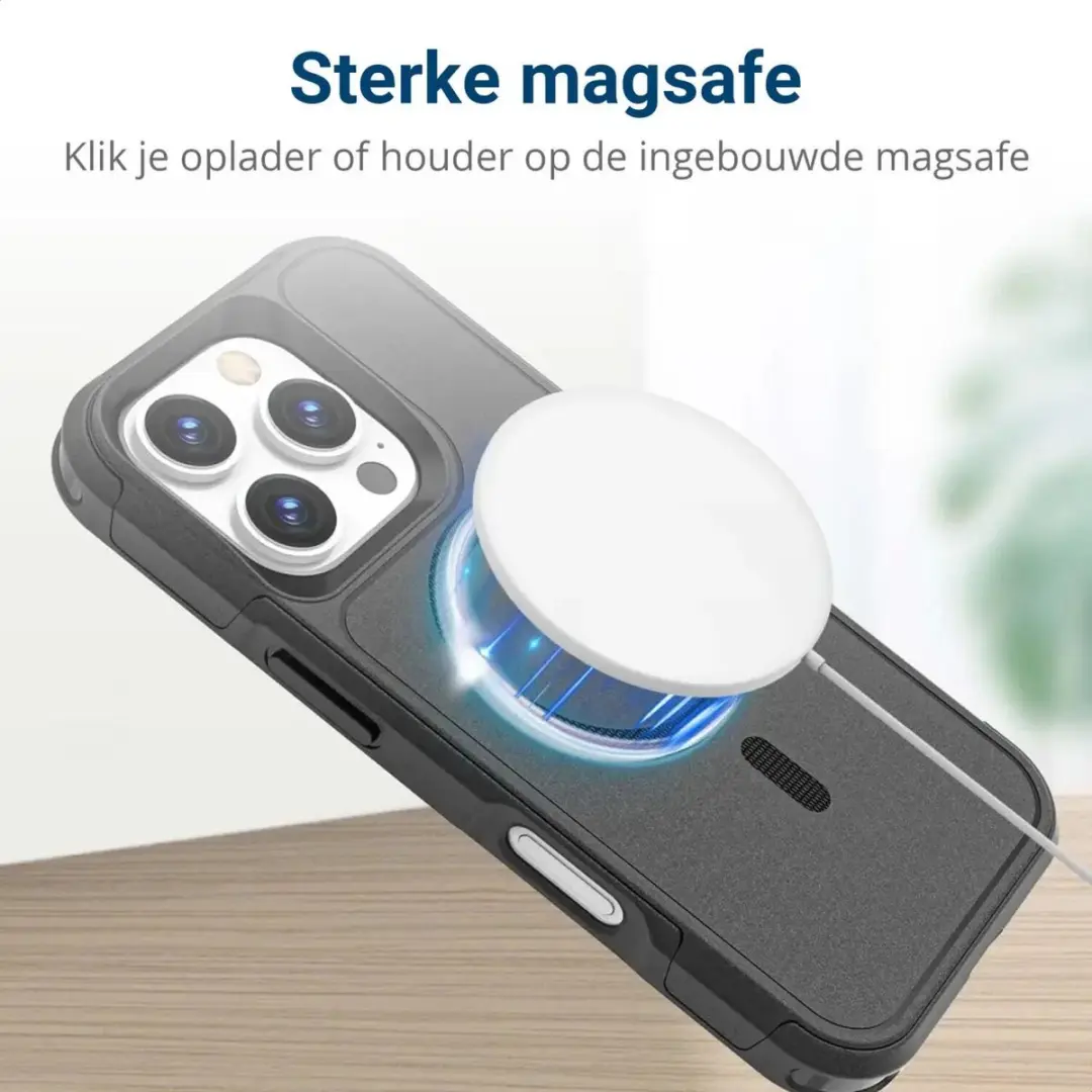 Selected Hoesje iPhone 16 Pro MagSafe Dual-Layer Zwart