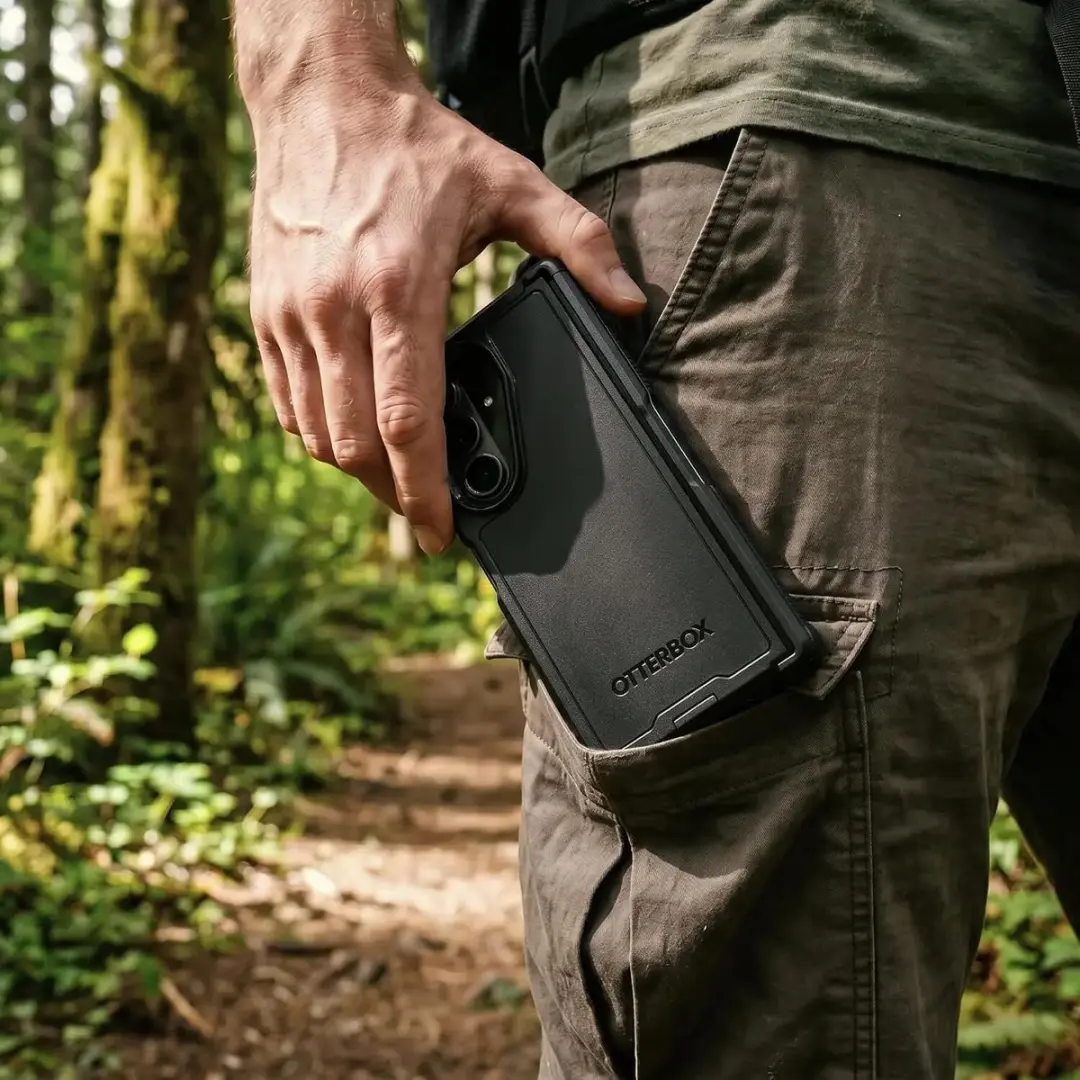 OtterBox Defender Pro XT 77-001362 Hoesje - Samsung Galaxy Z Flip8 - Zwart - afbeelding 6 van 6