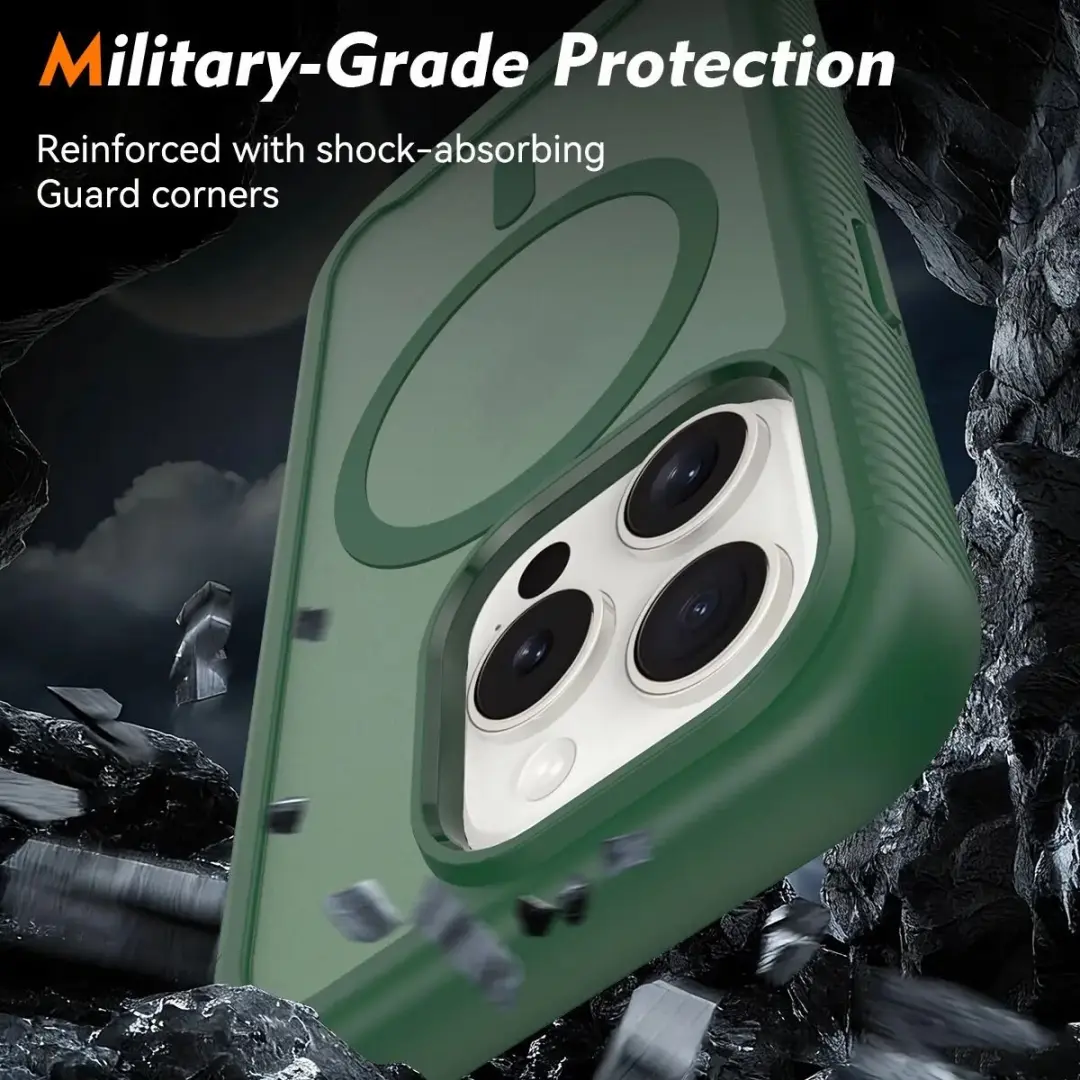 Selected by GSMpunt.nl iPhone 15 Pro Hoesje Matte Groen - Met Screenprotector & MagSafe