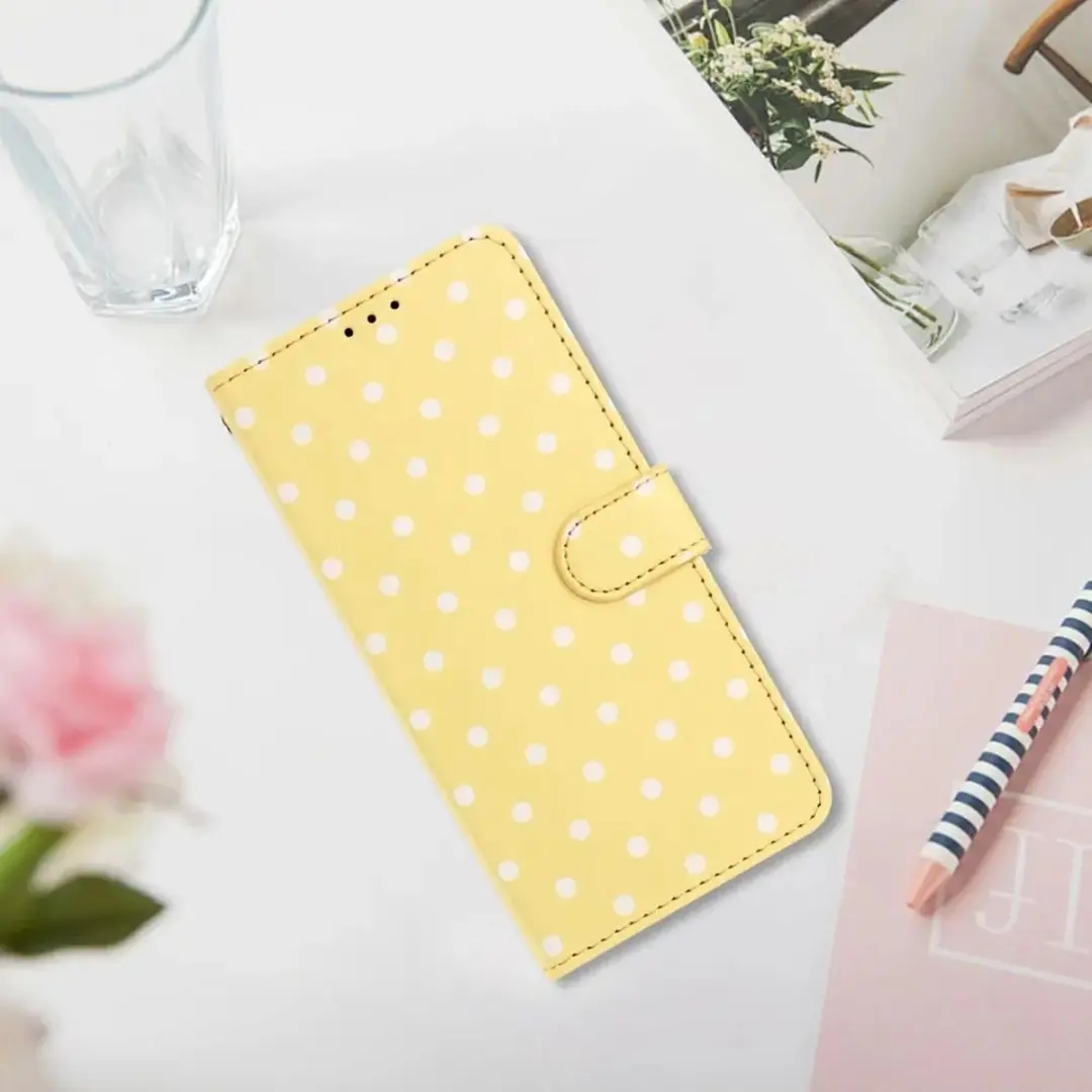 Selected iPhone 17 Polka Dot Wallet Hoesje - Geel