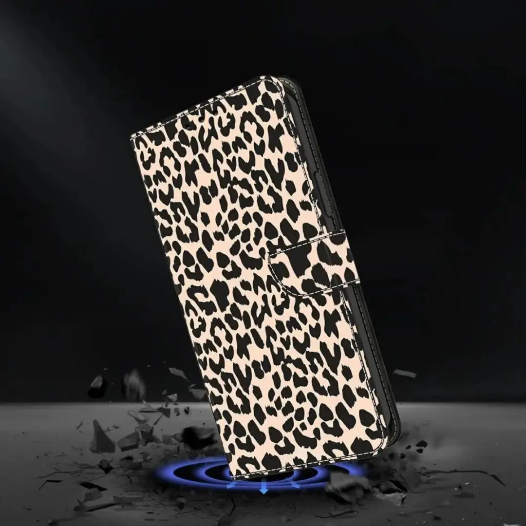 Selected Hoesje Samsung Galaxy A37 Book Case - Magneet Sluiting - Luipaard