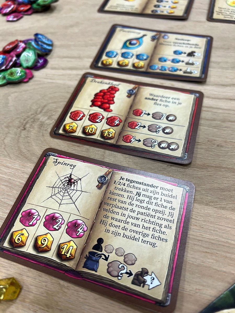 999 Games - De Kwakzalvers van Kakelenburg - Het Duel - Bordspel - Voor 2 spelers