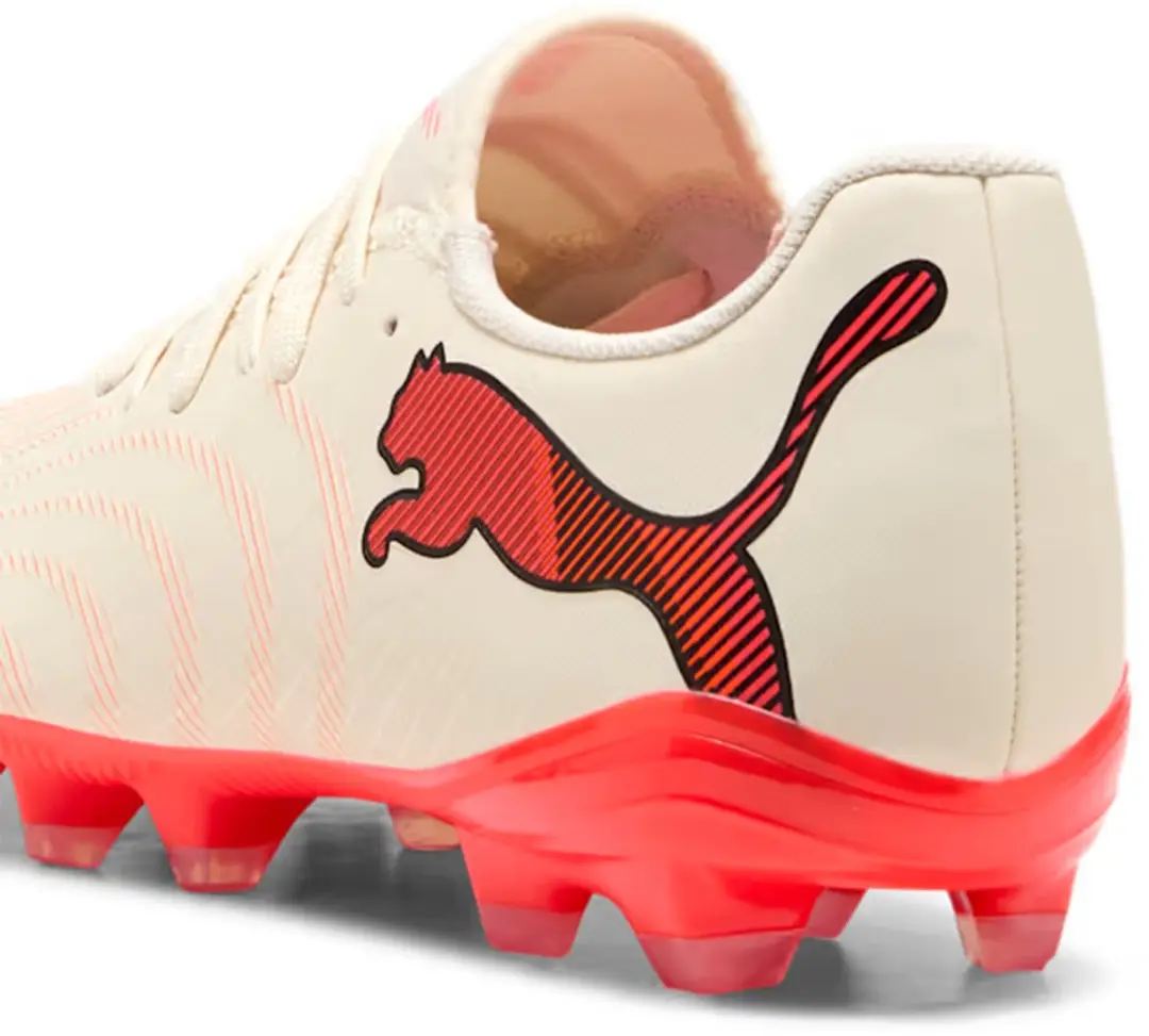 PUMA Future 9 Play FG/AG Sportschoenen - 40 - Sugared Almond/Wit/Rood/Zwart