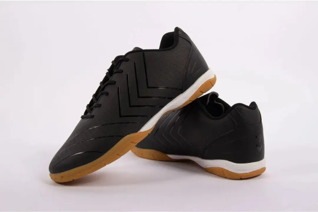 Hummel Noir IV Indoorschoenen 46 - Zwart