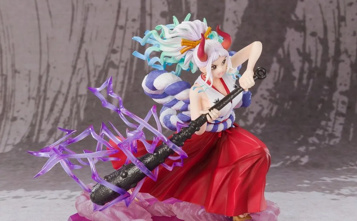 Bandai Namco One Piece FiguartsZERO Yamato Raimei Hakke 16cm - Staand