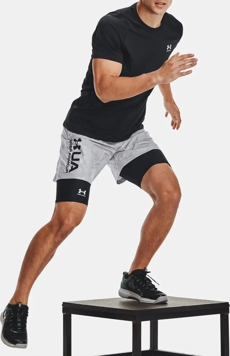 Under Armour HeatGear Short Sportbroek Mannen S - Zwart