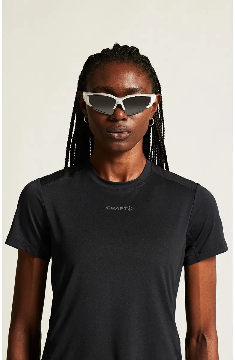 Craft Adv Essence 2 Hardloopshirt Dames - S - Zwart