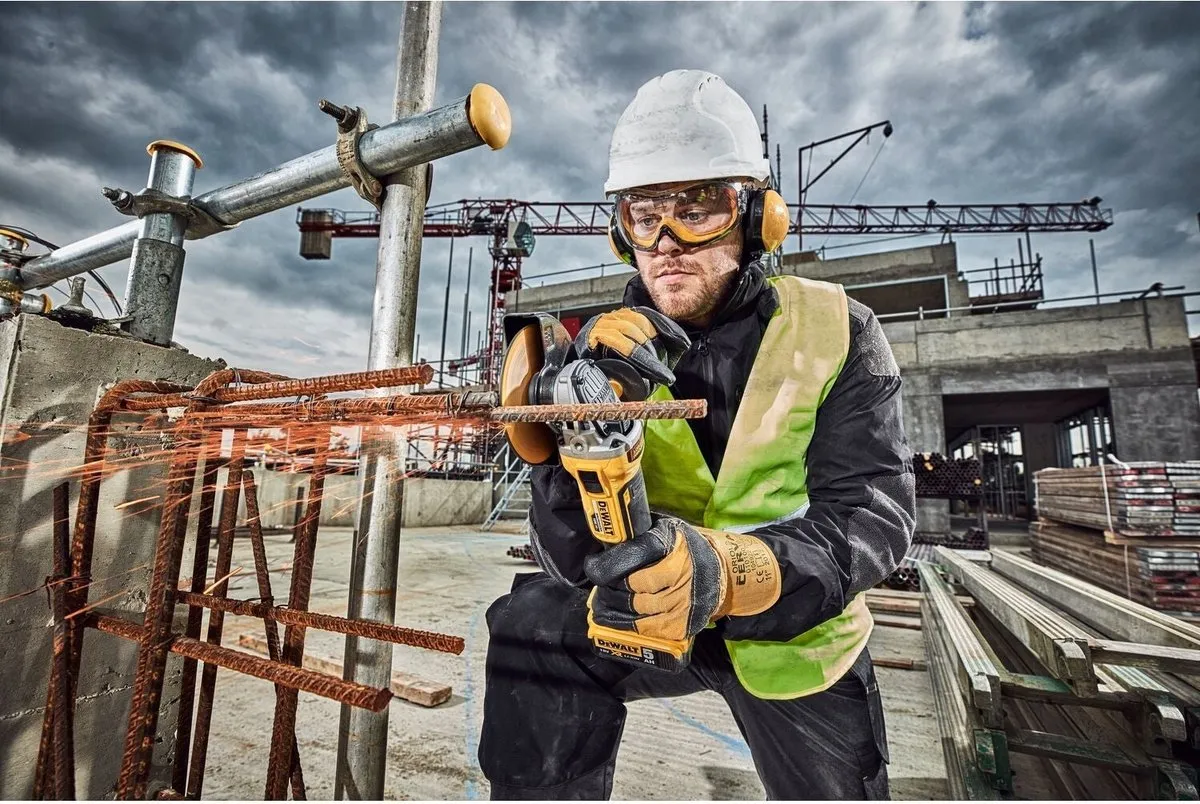 DeWalt DCG405H2T Accu Haakse Slijper 125mm 18V - 2x Accu