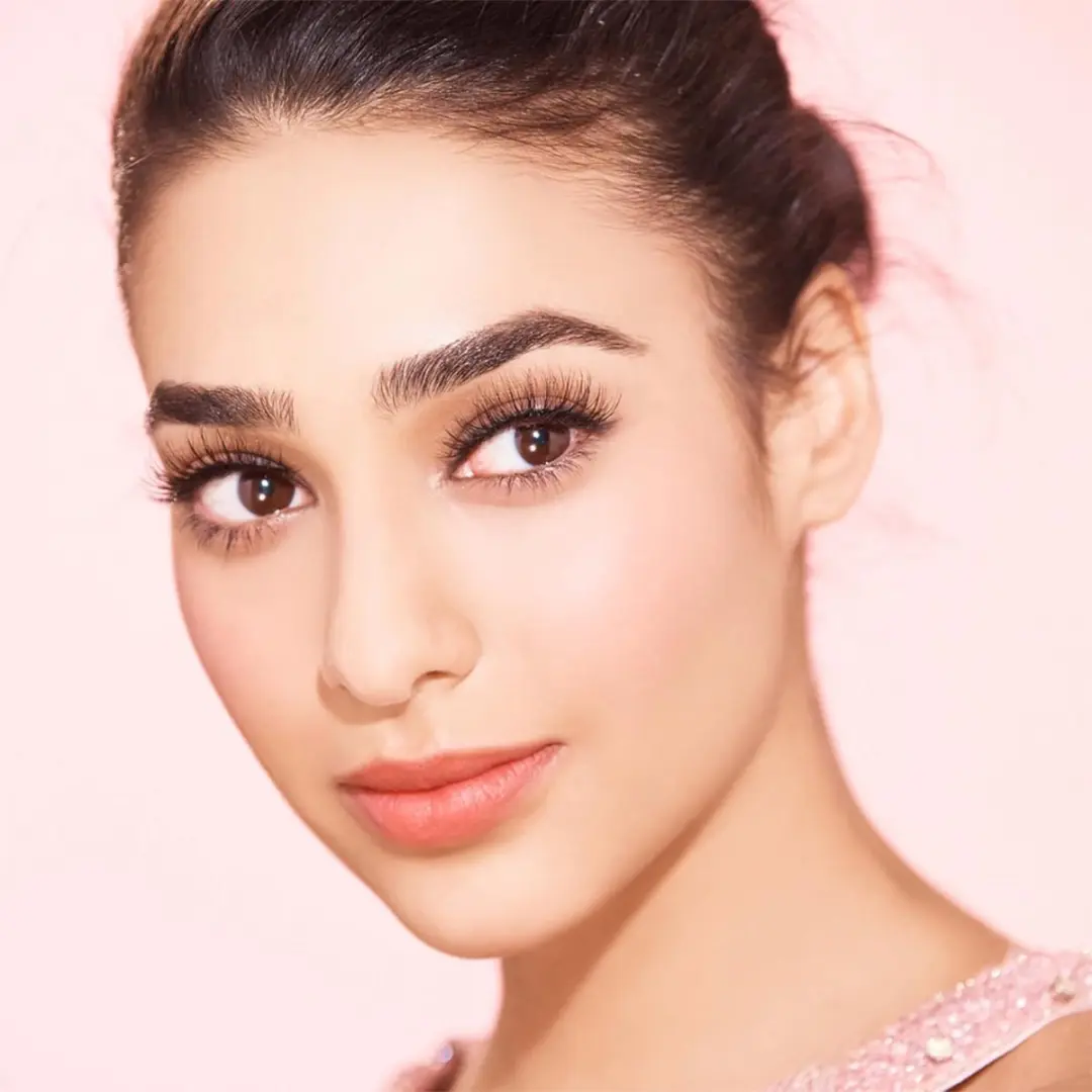 Kiss LuXtensions Black Swan Wimperband - 1 Paar Zwart