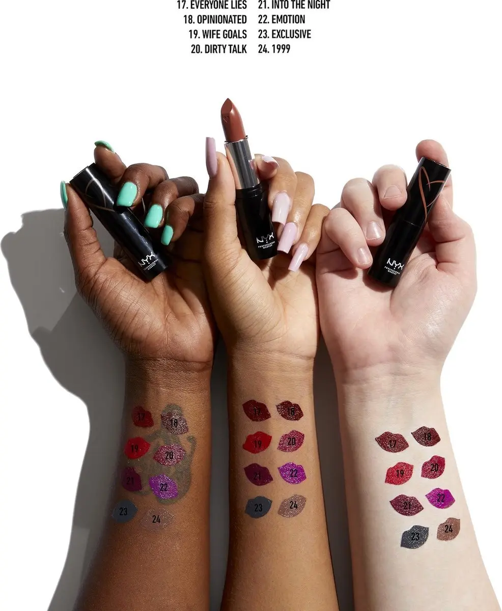 NYX Shout Loud Satin Lipstick Red Haute - 3,5 g