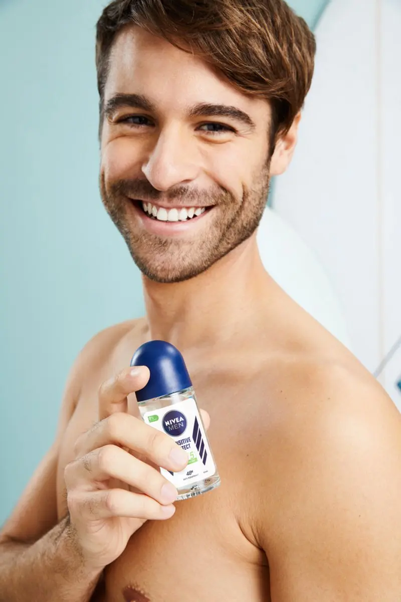NIVEA MEN Sensitive Protect Anti-Transpirant Deo Roller - 6x50ml