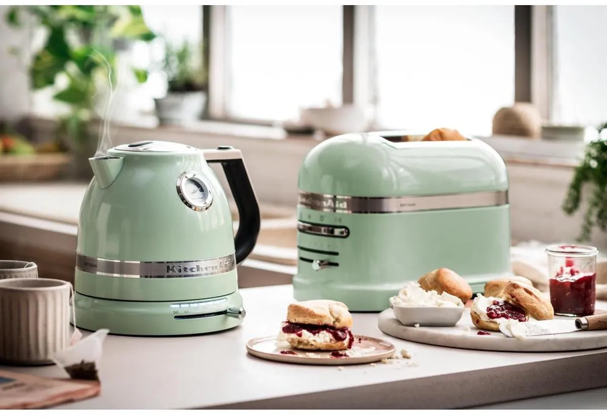 KitchenAid Waterkoker 5KEK1522EPT - 2400W - Pistache