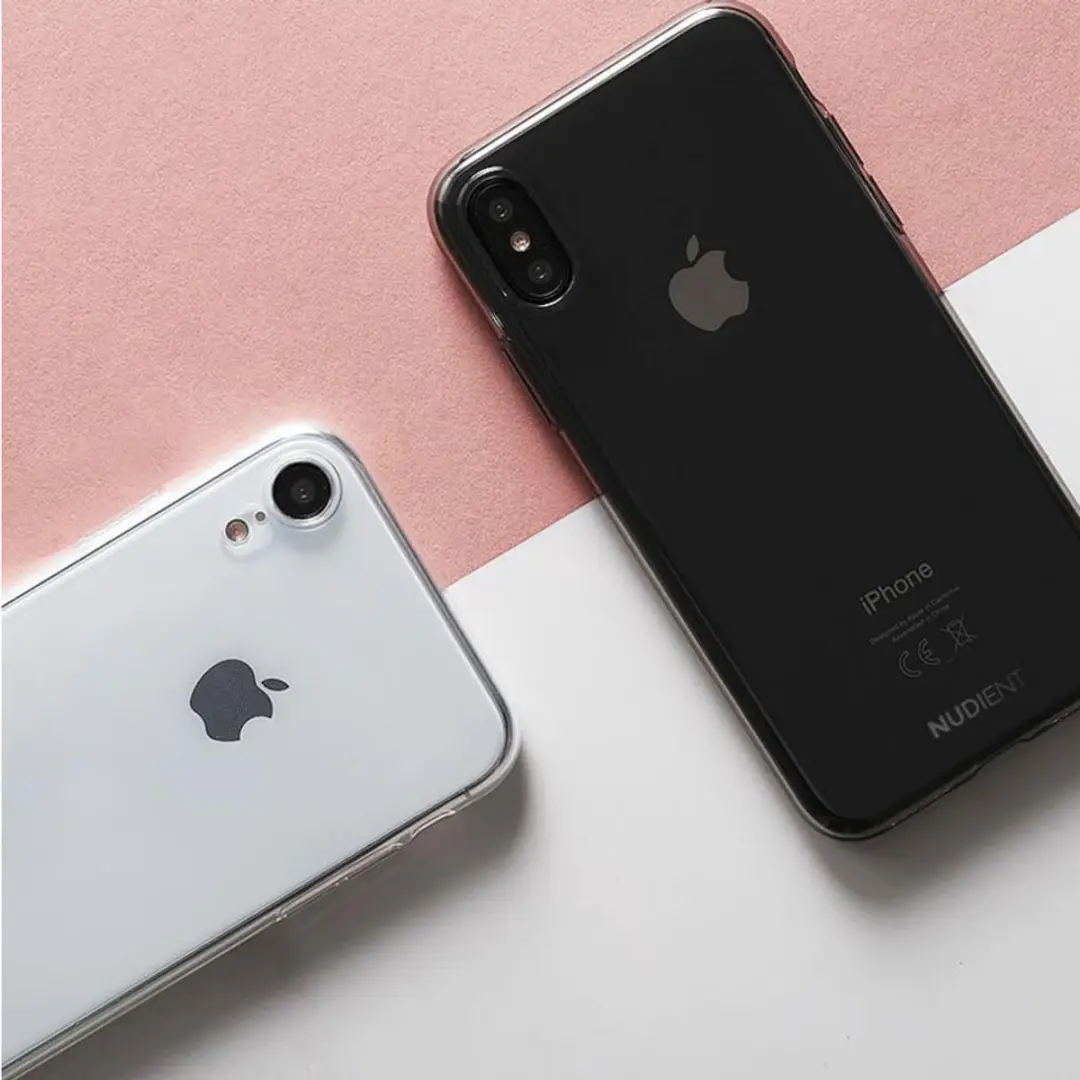Nudient Thin Glossy Case iPhone 7/8/SE IP8NN-TPUB - Zwart/Transparant