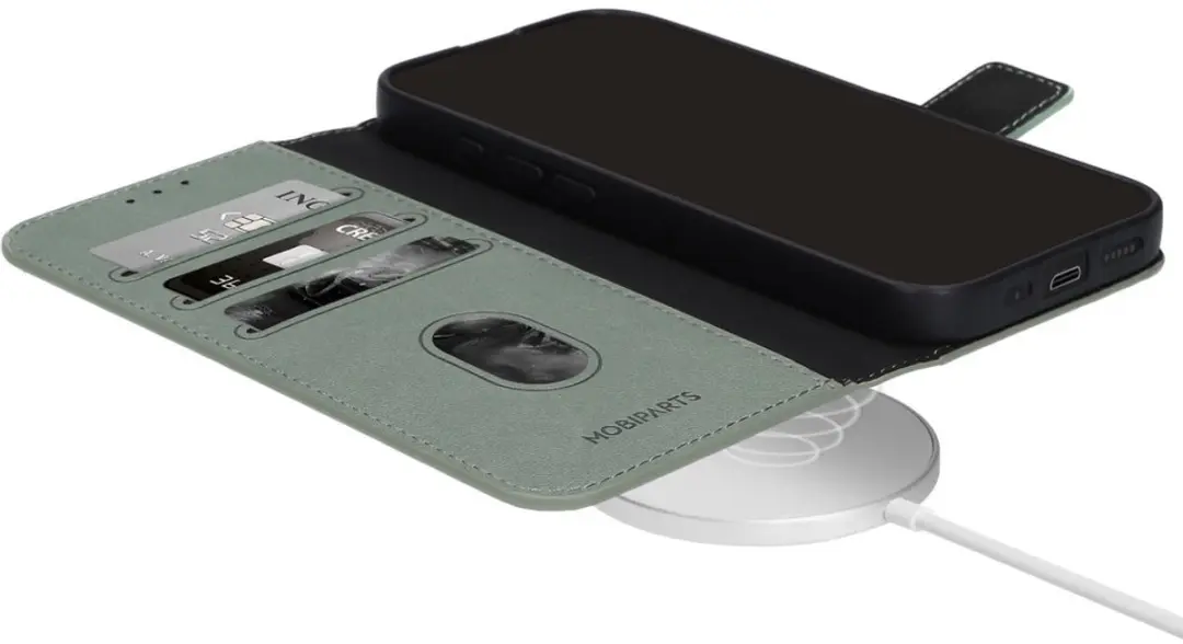 Mobiparts MP-131686 Hoesje iPhone 17 - Wallet Eco Leer Groen