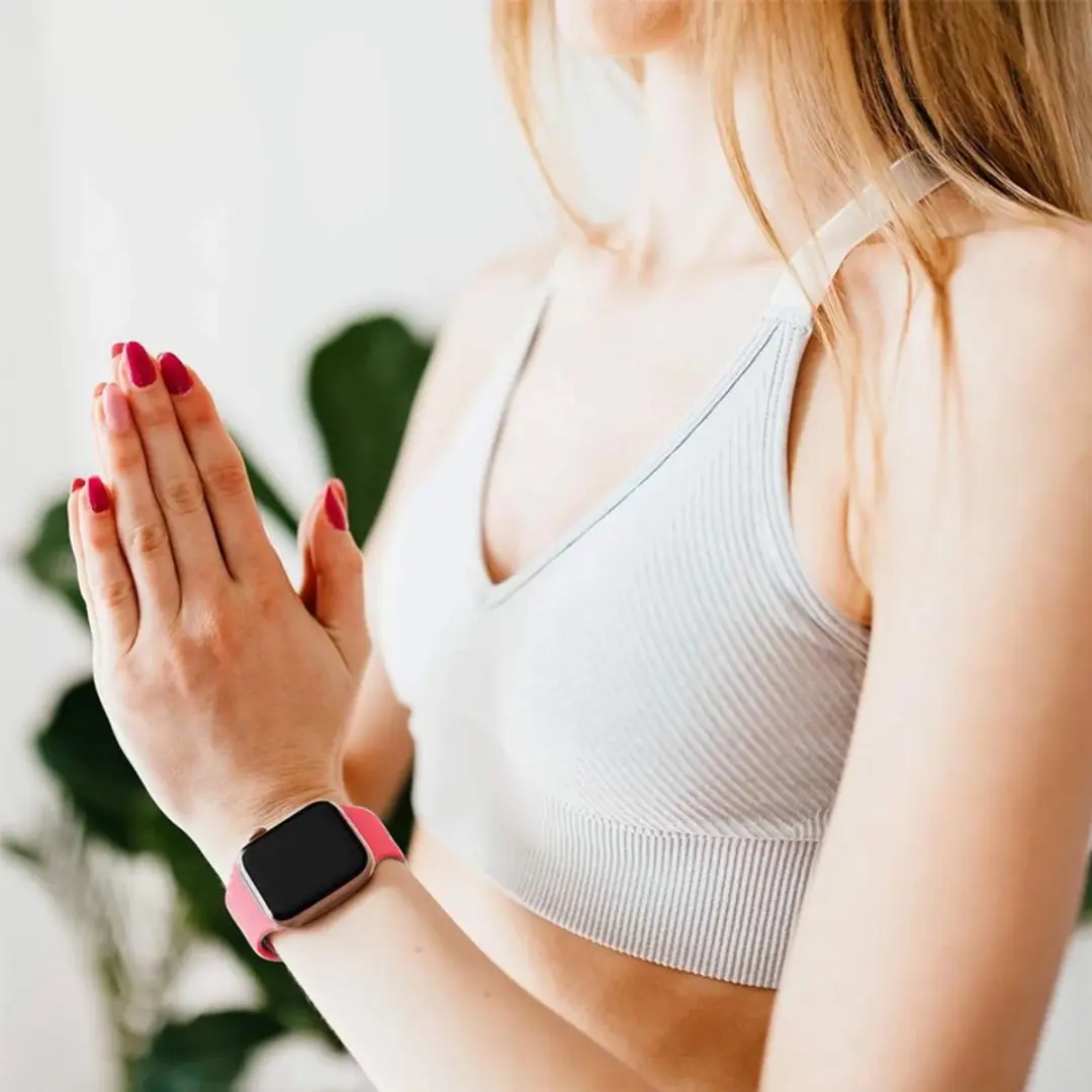 MobiQ Siliconen Bandje Apple Watch 41mm - Rood