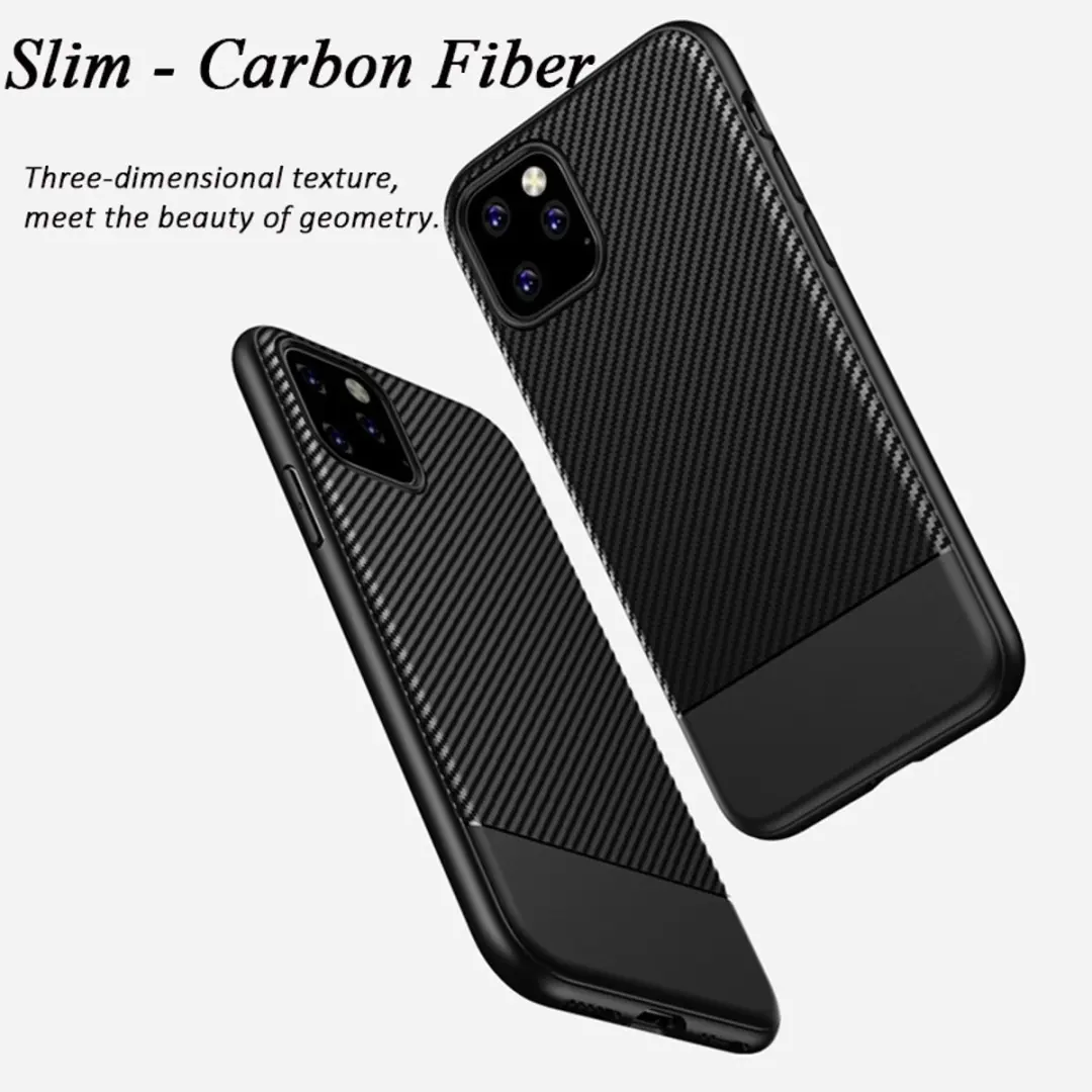 MobiQ Hybrid Carbon Look iPhone 11 Hoesje - Rood - mobiq-15266