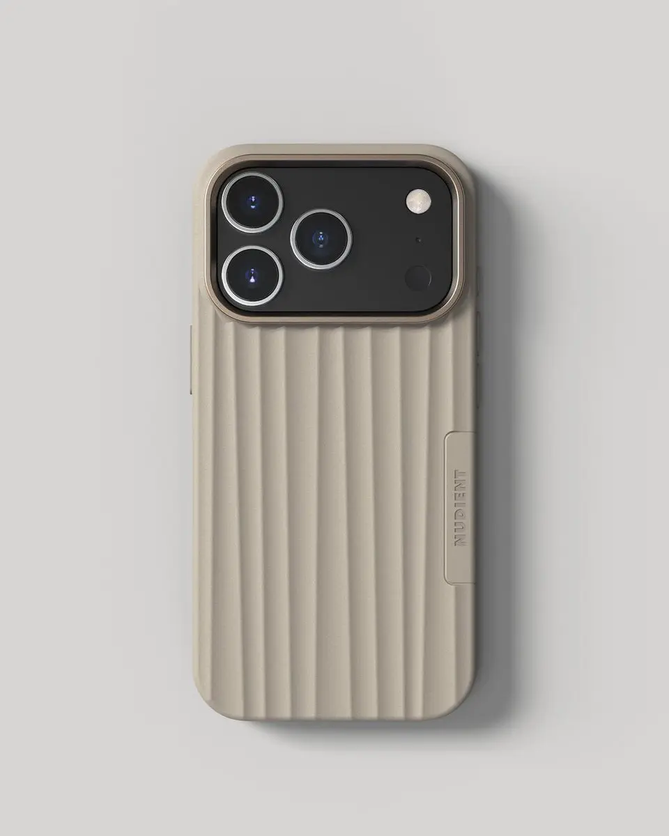 Nudient Bold MagSafe Case iPhone 17 Pro - Beige
