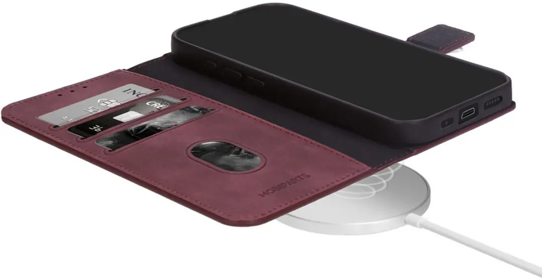 Mobiparts MP-129985 Hoesje iPhone 17 Pro Max - Wallet - Eco Leer - Magneet - Paars/Rood