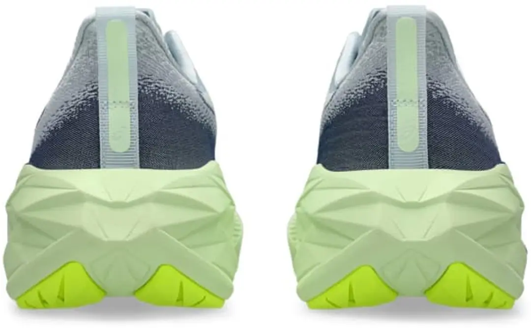 ASICS Novablast 4 Hardloopschoen 40.5 - Grijs/Groen