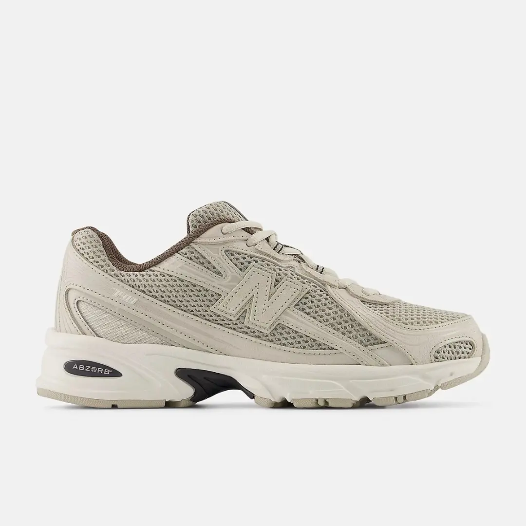 New Balance 740 Trainers - Maat 38 - Black Castlerock
