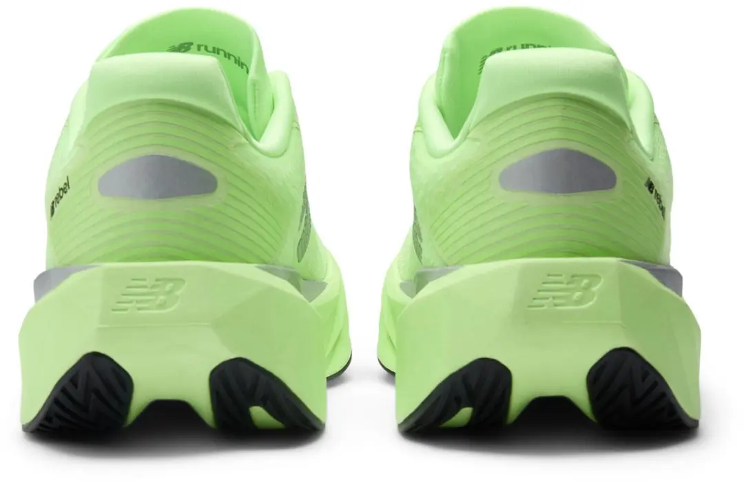 New Balance FuelCell Rebel V5 Hardloopschoenen - Groen - Maat 40