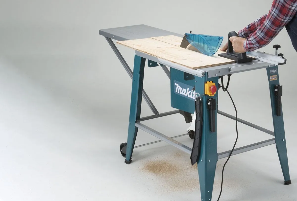 Makita 2712 Bouwtafelzaag 2000W - Ø315mm Zaagblad