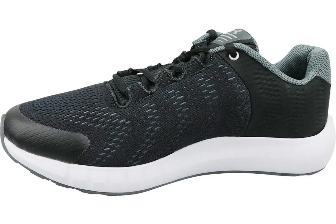 Under Armour GS Pursuit BP 3022092-001 Hardloopschoenen - 38 EU - Zwart