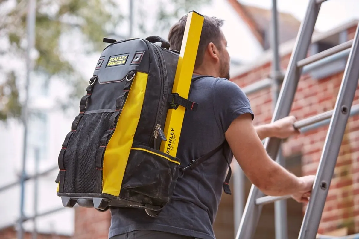 Stanley FatMax Gereedschapsrugzak op Wielen 25L - Zwart/Geel - afbeelding 6 van 6