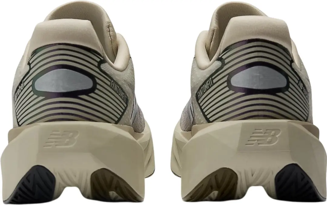 New Balance FuelCell Rebel v5 Hardloopschoenen - Grijs - Maat 36.5