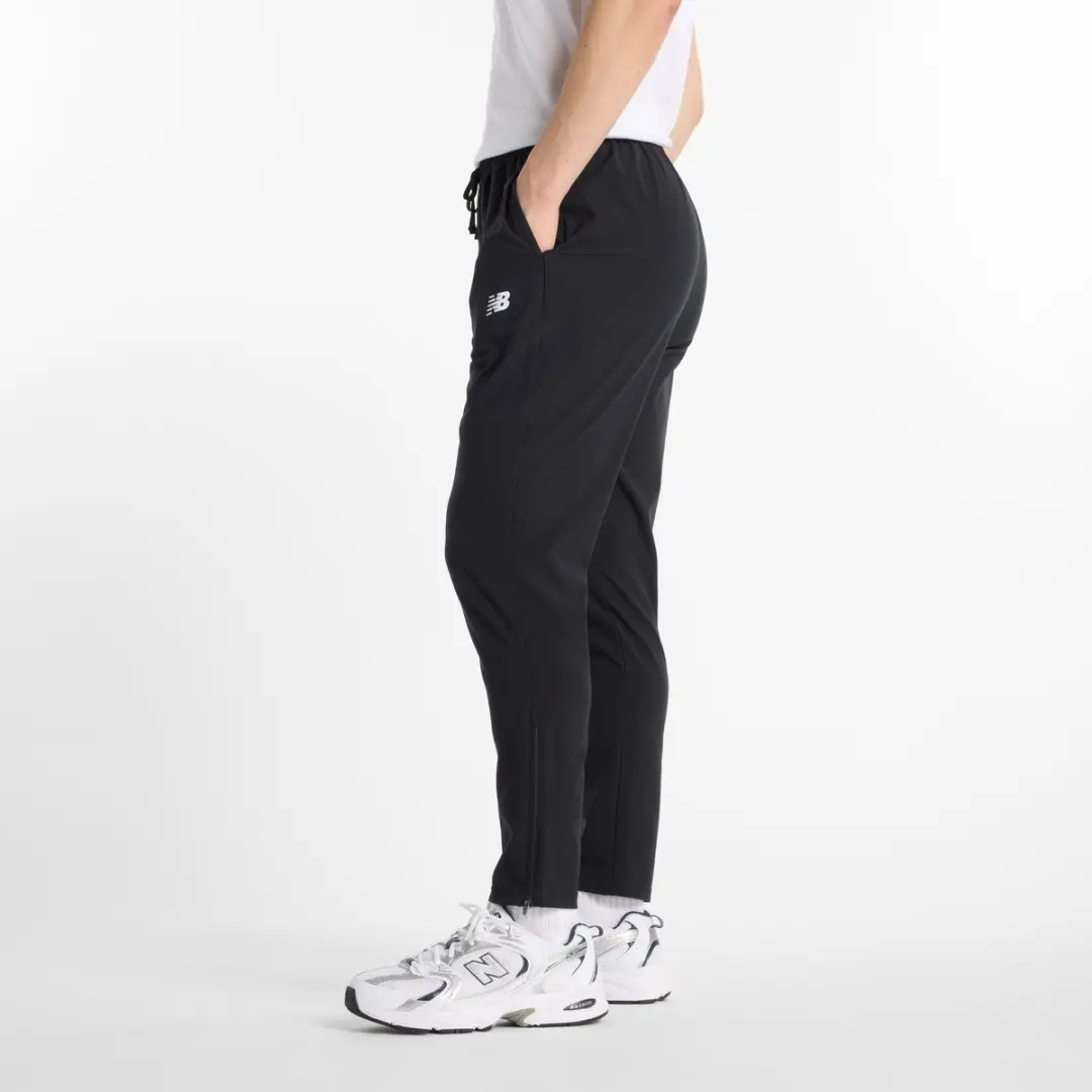 New Balance Sport Woven Pant Heren Trainingsbroek - Zwart