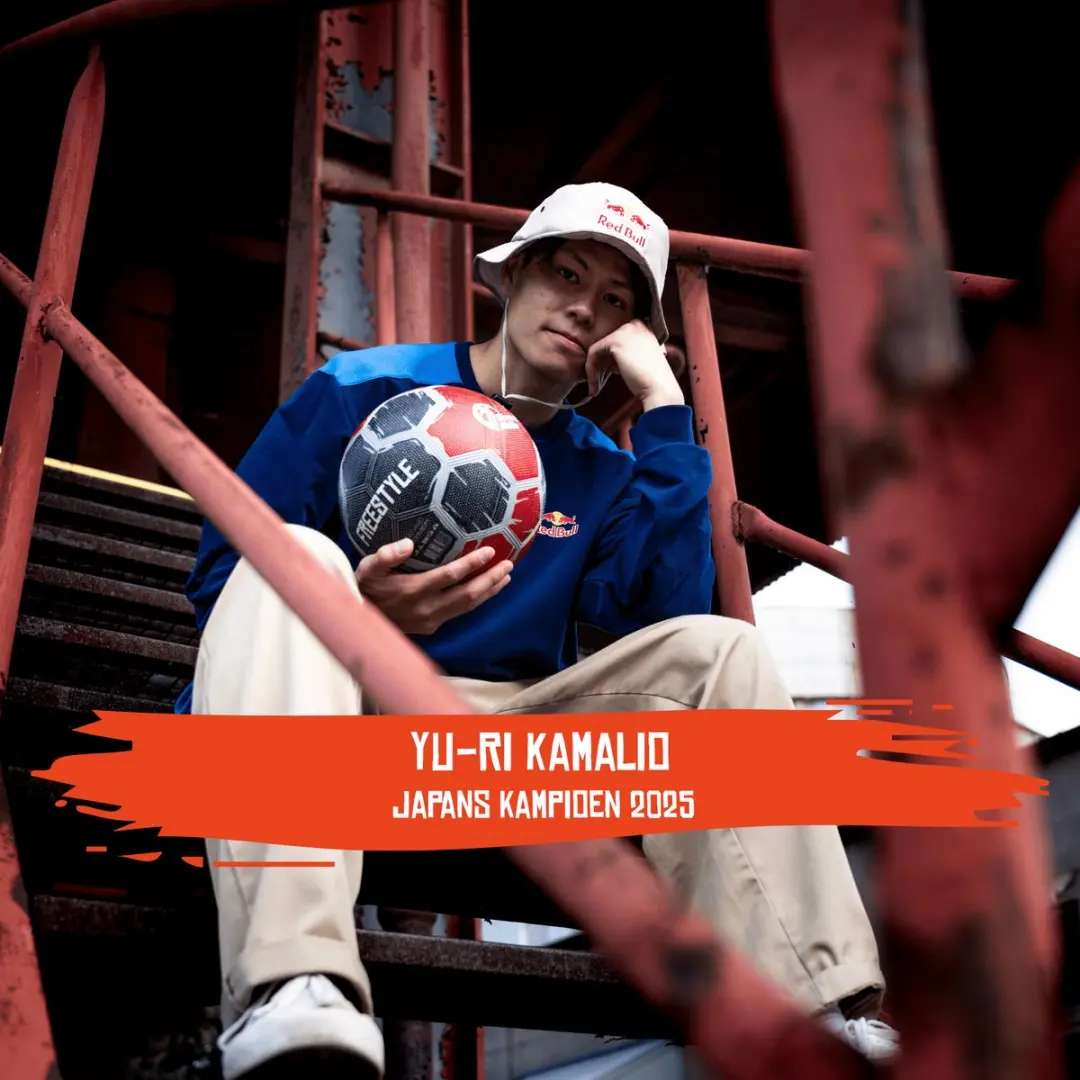 Stanno StreetSkills Freestyle Voetbal Maat 4 - Rood/Blauw/Grijs