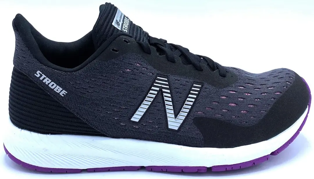 New Balance Strobe V4 Hardloopschoenen