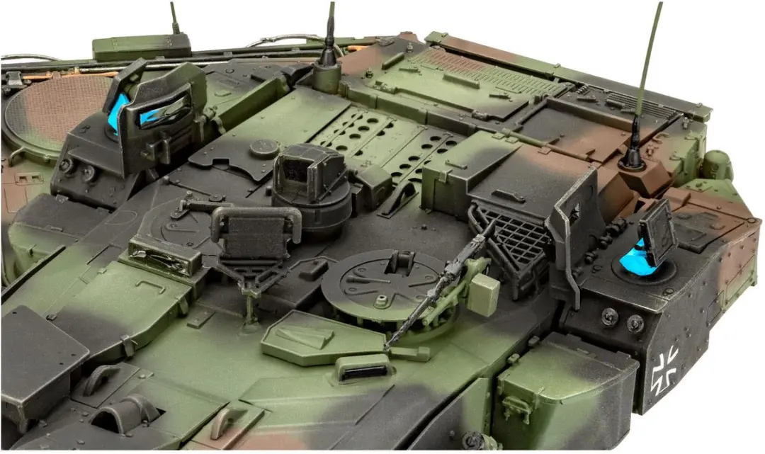 Revell 63360 Leopard 2A7A1 Modelbouwpakket - 1:35 - 250 Onderdelen - Multi