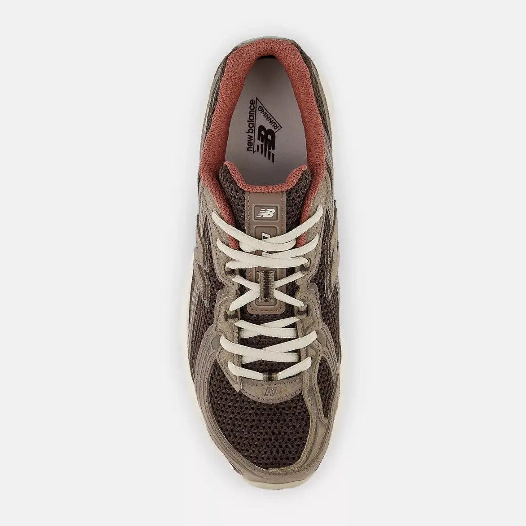 New Balance 740 Cortado Thunder Brown - Maat 42.5