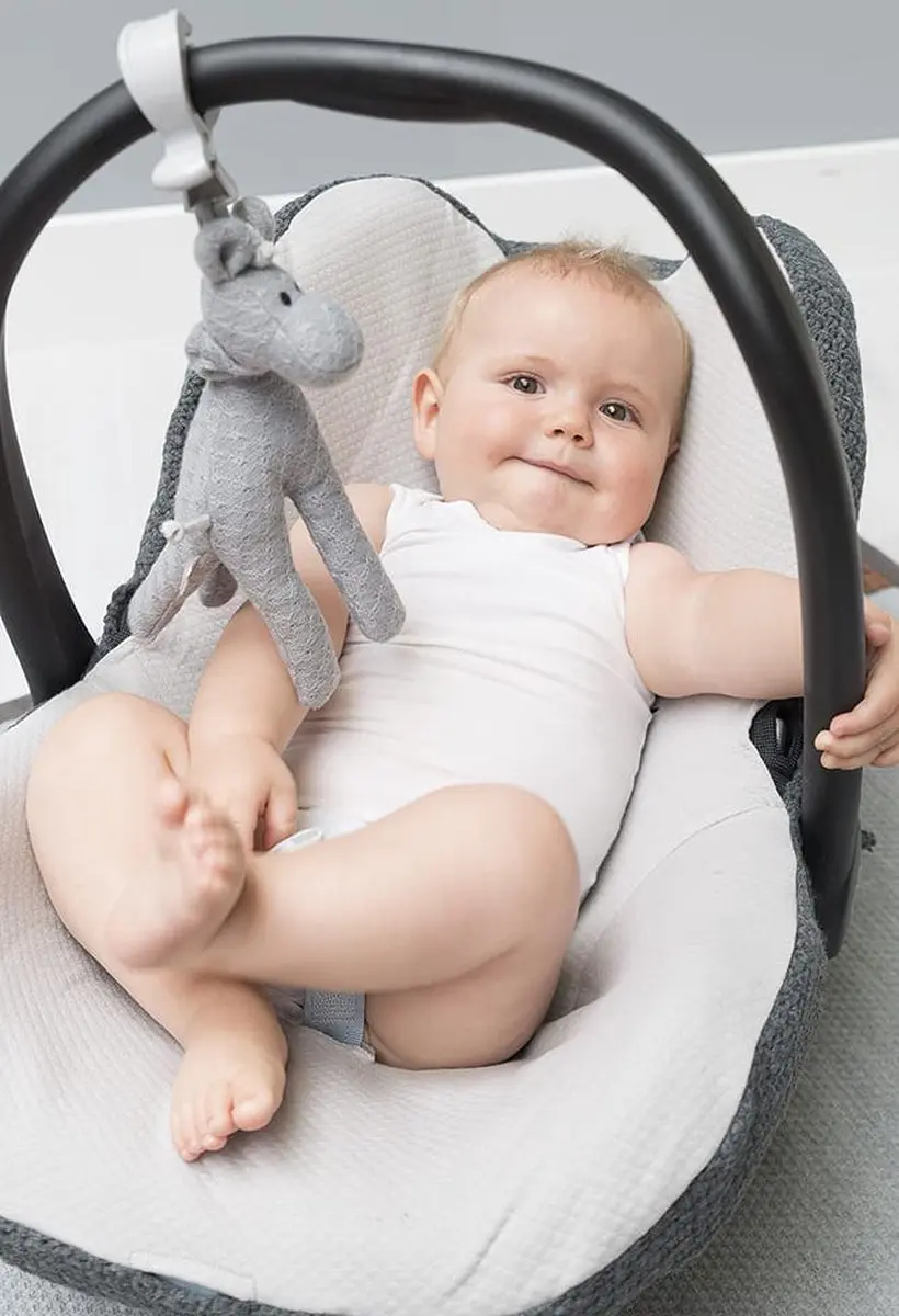 Baby's Only Trilfiguur Giraf Poederblauw - Wagenhanger