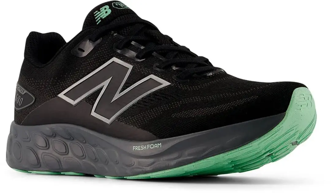 New Balance Fresh Foam 680 V8 Waterproof Hardloopschoenen