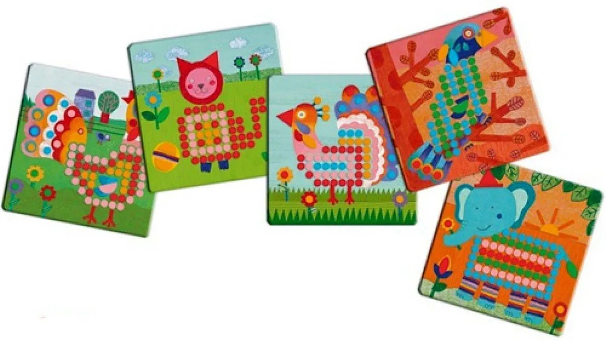 Djeco Mosaïco Animo - 8 Sjablonen & 200 Knopjes - Multicolor