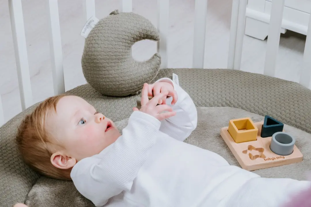 Baby's Only Gebreid Muziekdoosje Maan Sky - Urban Green