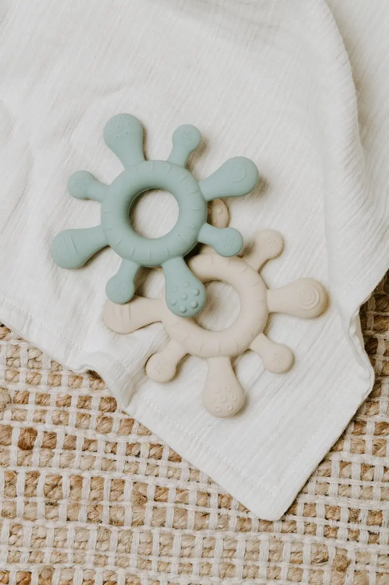 Baby's Only Bijtring Blossom Stonegreen
