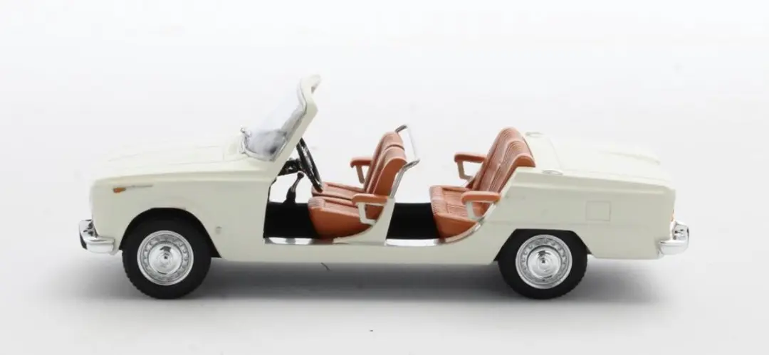 Matrix Alfa Romeo Giulia Torpedo Colli 1:43 - Wit
