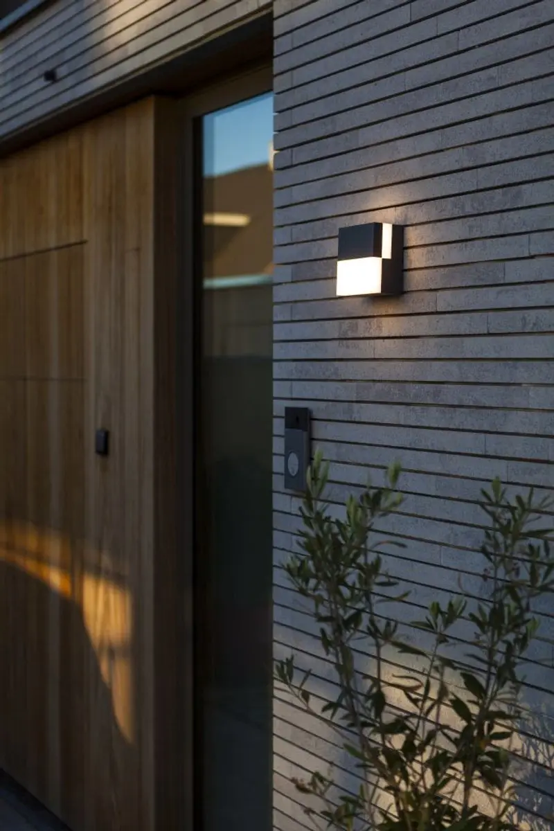 Lutec Domino LED Wandlamp 1300lm 3000K - IP65 Grijs