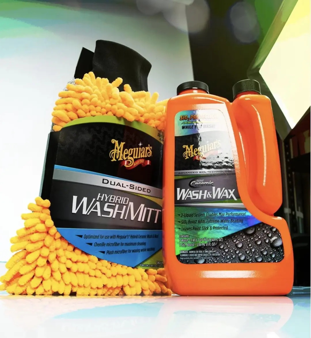 Meguiars Hybrid Ceramic Wash & Wax Autoshampoo 1.42L