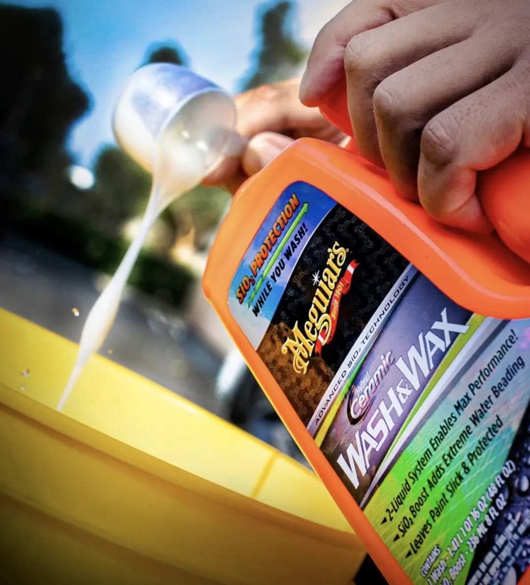 Meguiars Hybrid Ceramic Wash & Wax Autoshampoo 1.42L