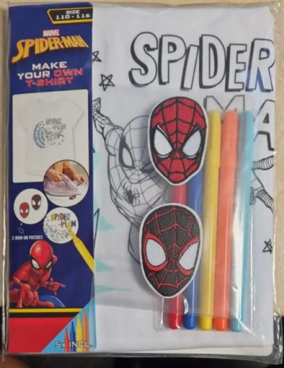 Marvel Spiderman T-shirt Maat 110-116 - 8 Stuks