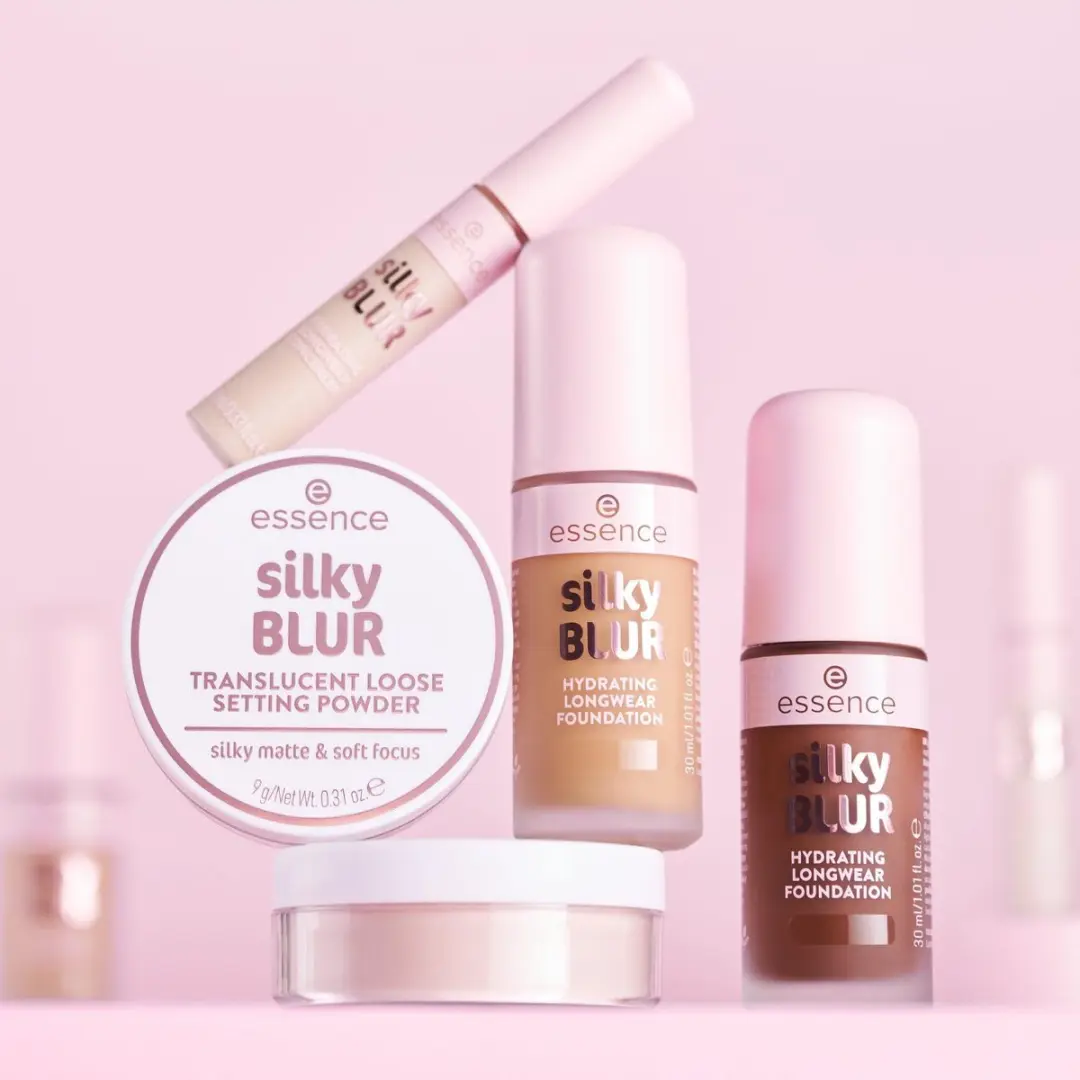 Essence Silky Blur Hydrating Foundation 30ml - Beige